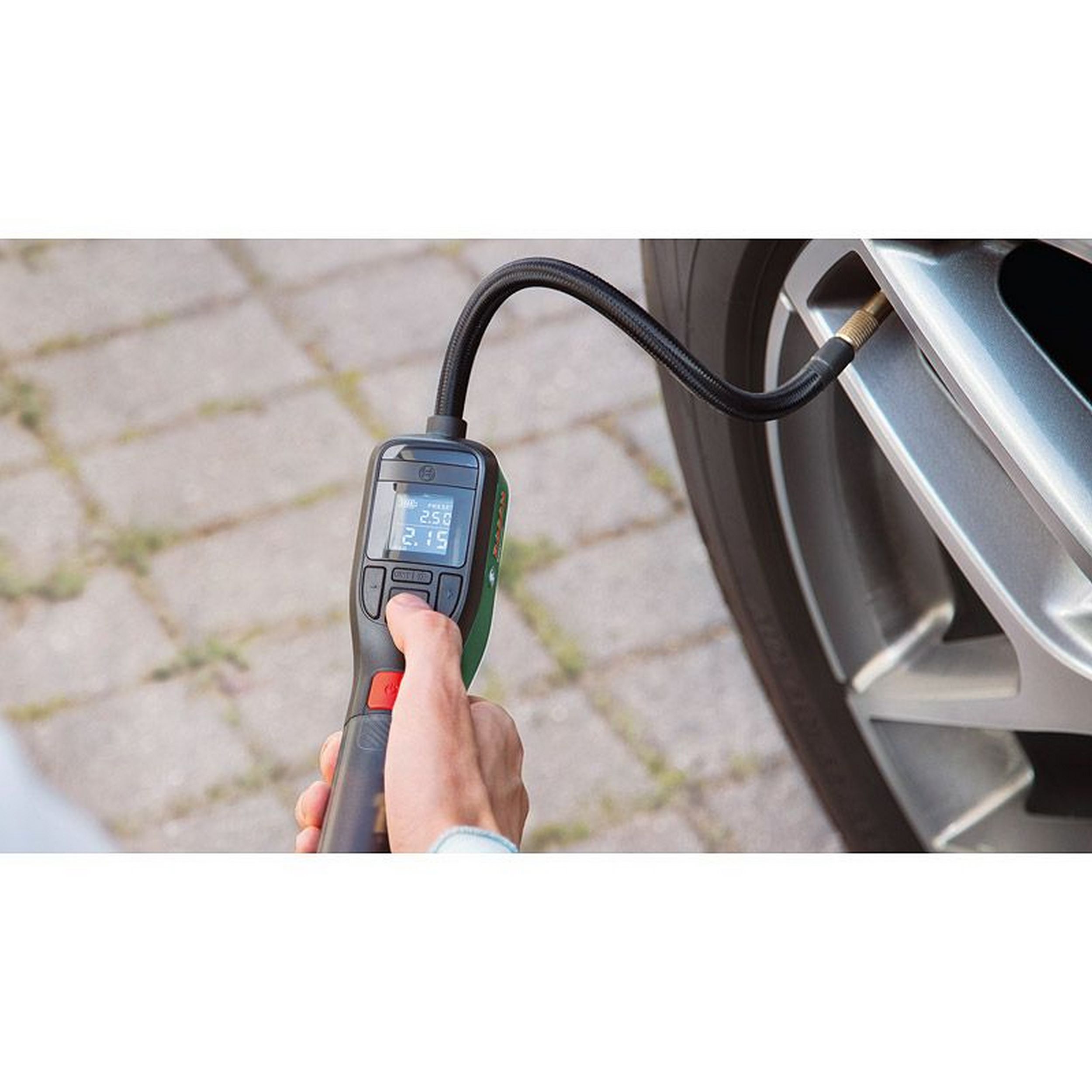 Bosch EasyPump ilmapumppu, jossa on ilmanpainemittari