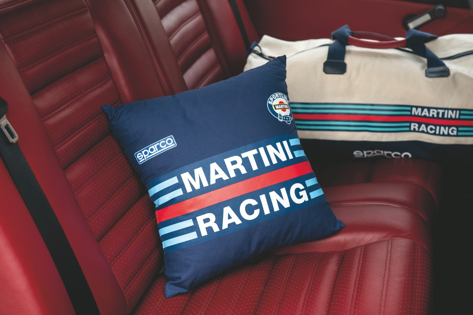 Tyyny Martini Racing 40x40 Valkoinen